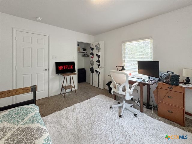 823 Trail Crest Drive, Canyon Lake, TX 78133