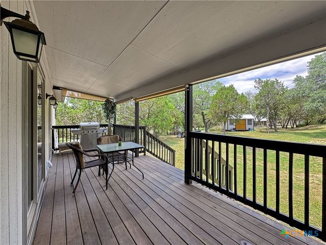 823 Trail Crest Drive, Canyon Lake, TX 78133