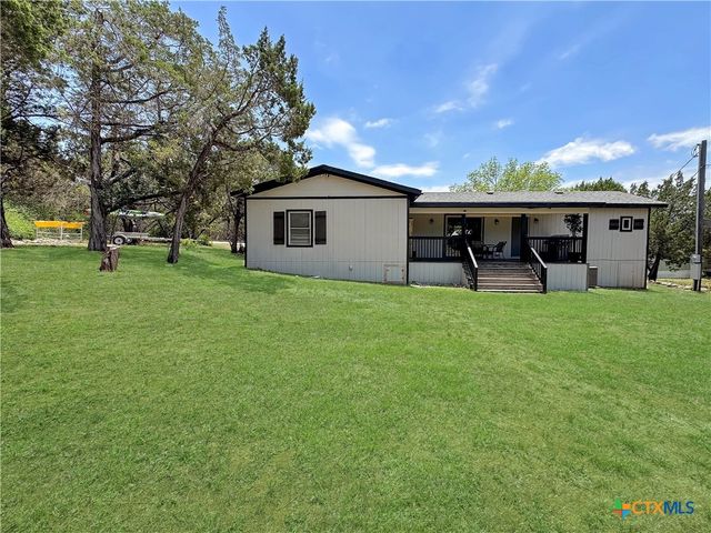 823 Trail Crest Drive, Canyon Lake, TX 78133