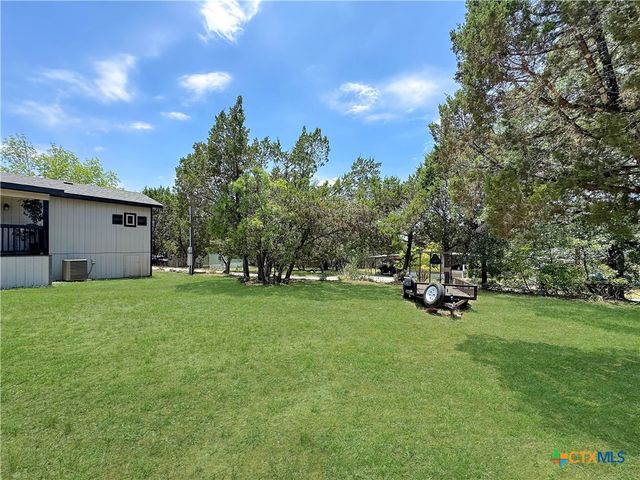 823 Trail Crest Drive, Canyon Lake, TX 78133