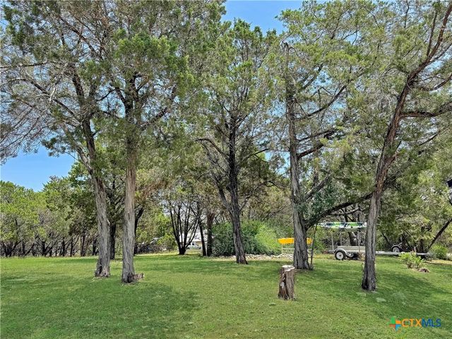 823 Trail Crest Drive, Canyon Lake, TX 78133