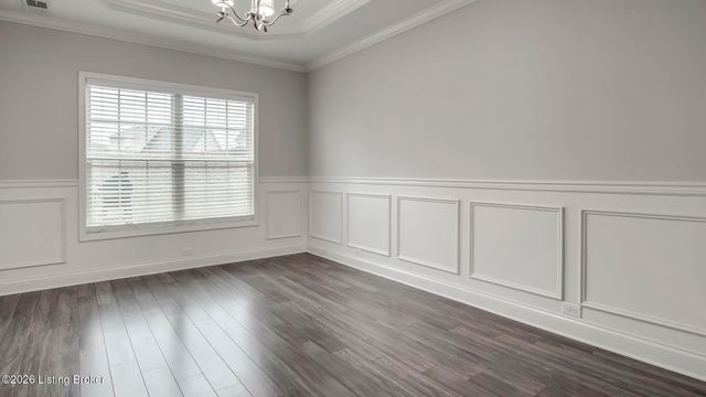 204 Chestnut Grove Ct, Louisville, KY 40023