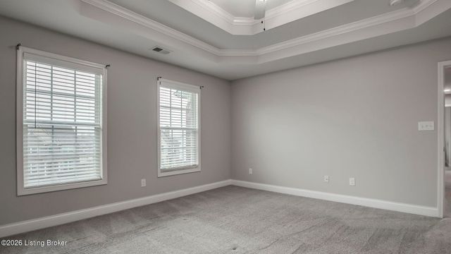 204 Chestnut Grove Ct, Louisville, KY 40023