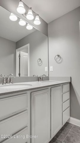 204 Chestnut Grove Ct, Louisville, KY 40023