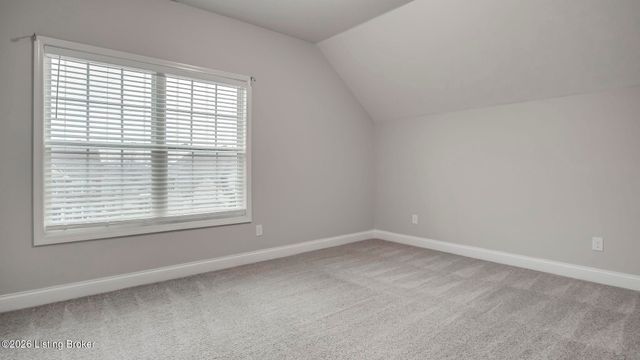 204 Chestnut Grove Ct, Louisville, KY 40023