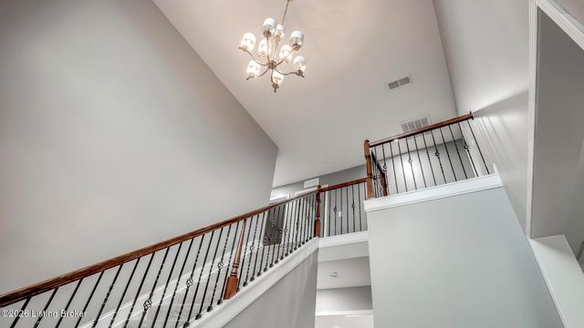 204 Chestnut Grove Ct, Louisville, KY 40023