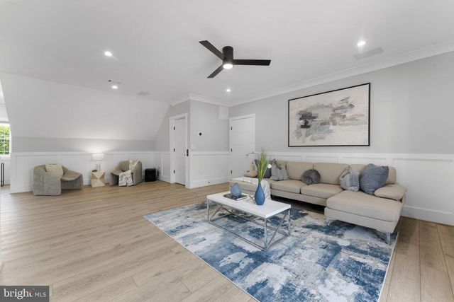 14700 CRANOKE ST, Centreville, VA 20120