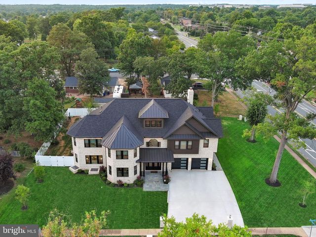 14700 CRANOKE ST, Centreville, VA 20120