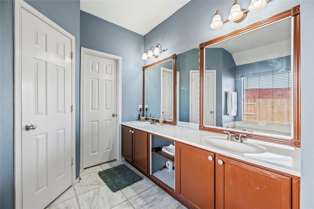 2355 Emory Knoll Drive, Fresno, TX 77545