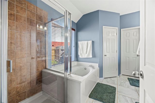 2355 Emory Knoll Drive, Fresno, TX 77545