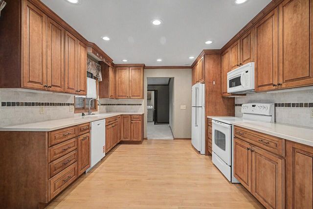 1578 Young DRIVE E, Onalaska, WI 54650