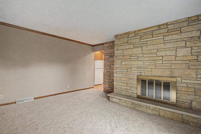 1578 Young DRIVE E, Onalaska, WI 54650