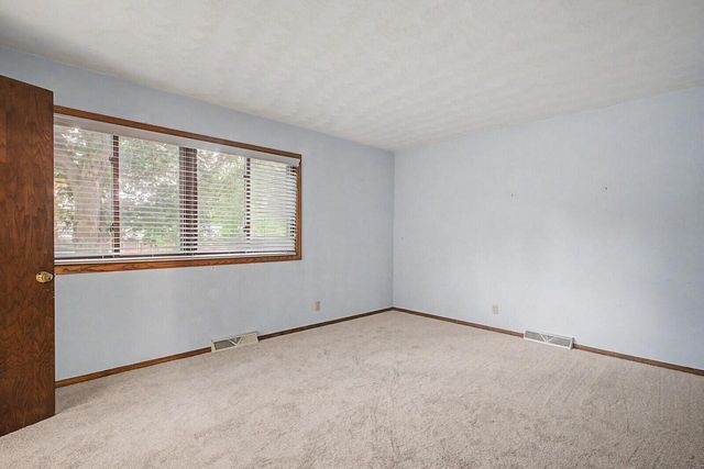 1578 Young DRIVE E, Onalaska, WI 54650