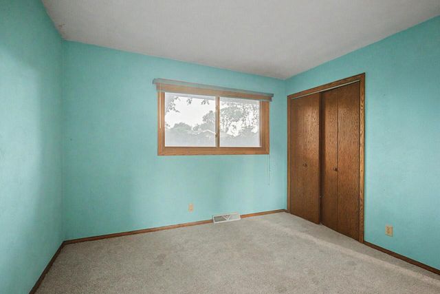 1578 Young DRIVE E, Onalaska, WI 54650