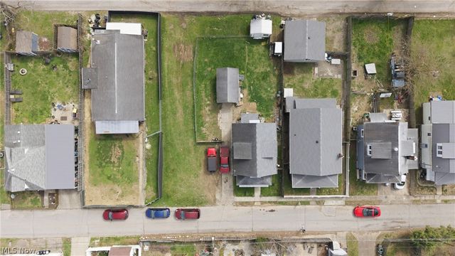 2318 Clement Avenue, Parkersburg, WV 26101