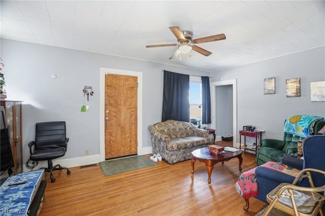 2318 Clement Avenue, Parkersburg, WV 26101