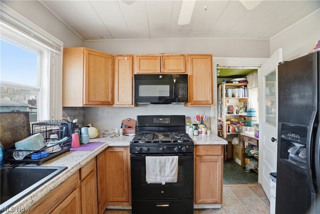 2318 Clement Avenue, Parkersburg, WV 26101