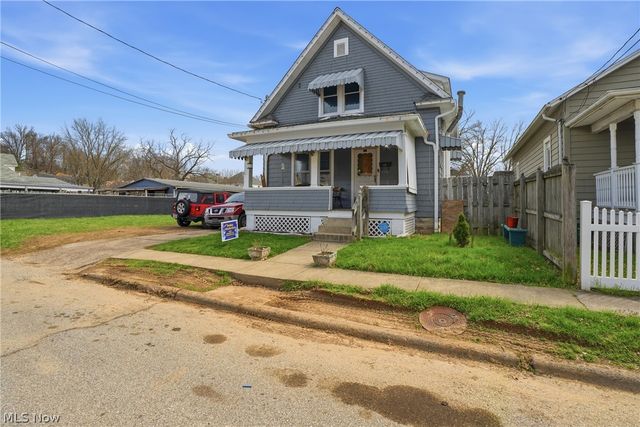 2318 Clement Avenue, Parkersburg, WV 26101