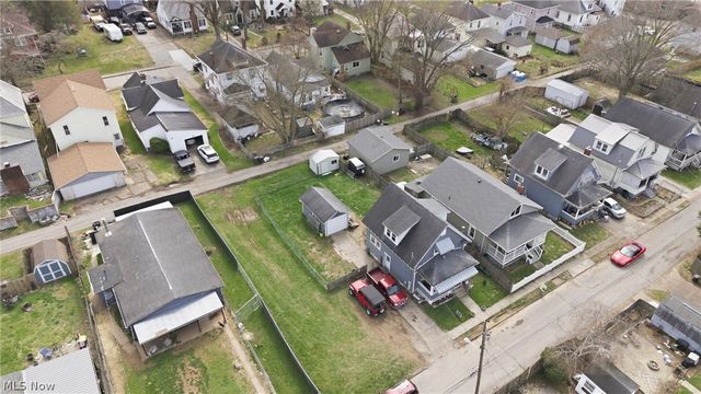 2318 Clement Avenue, Parkersburg, WV 26101