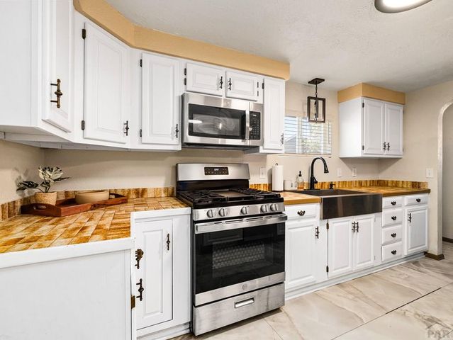 1621 E Orman Ave, Pueblo, CO 81004
