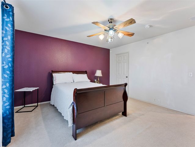 2252 Stoneleigh Place, Mckinney, TX 75071