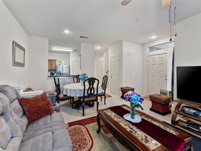 2252 Stoneleigh Place, Mckinney, TX 75071