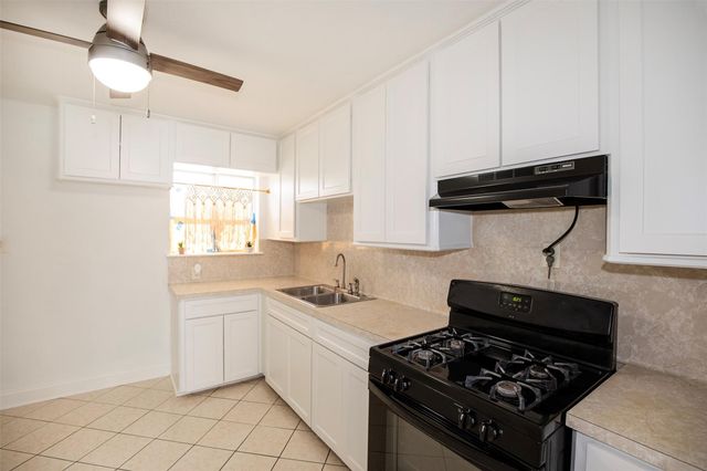 5535 Allendale Road, Houston, TX 77017