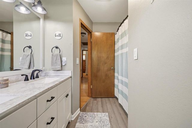 11610 W Sunnybrook ROAD, Franklin, WI 53132