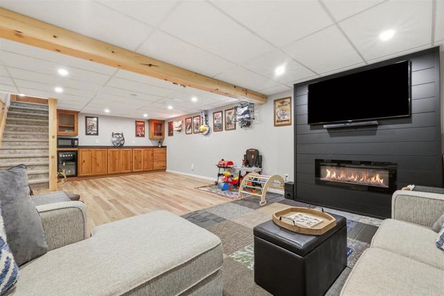 11610 W Sunnybrook ROAD, Franklin, WI 53132