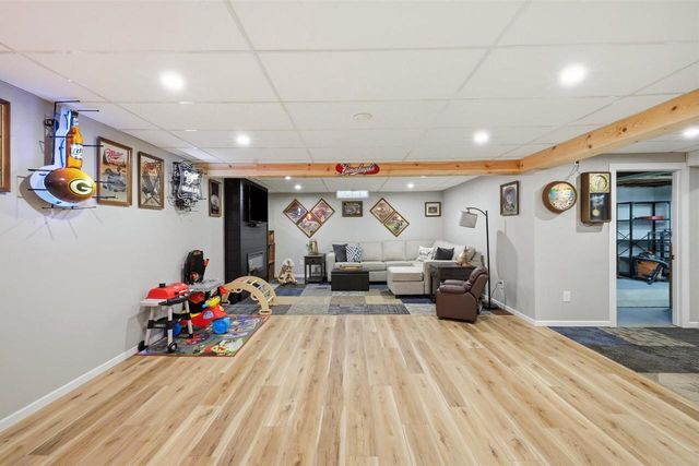 11610 W Sunnybrook ROAD, Franklin, WI 53132