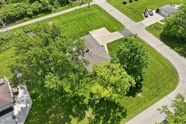 11610 W Sunnybrook ROAD, Franklin, WI 53132