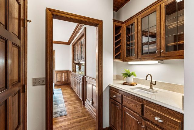 13620 Gurney Path, Apple Valley, MN 55124