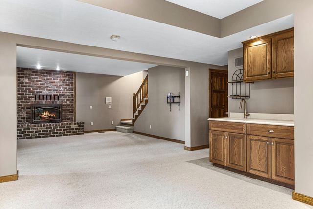 13620 Gurney Path, Apple Valley, MN 55124