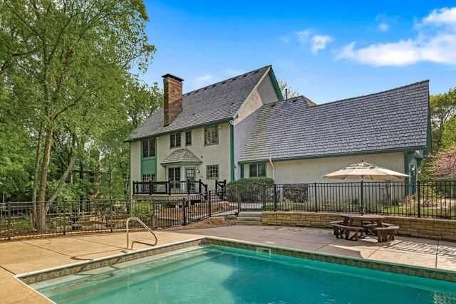 13620 Gurney Path, Apple Valley, MN 55124