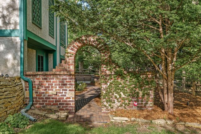 13620 Gurney Path, Apple Valley, MN 55124
