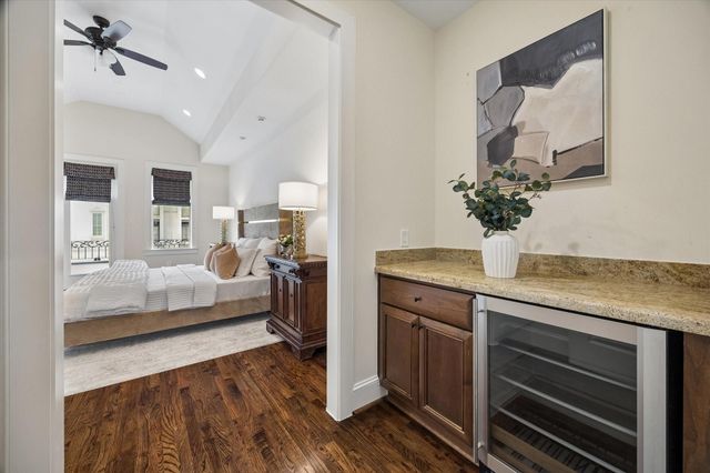 4517 Rose Street, Houston, TX 77007