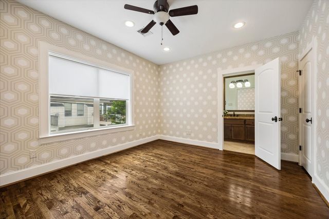 4517 Rose Street, Houston, TX 77007