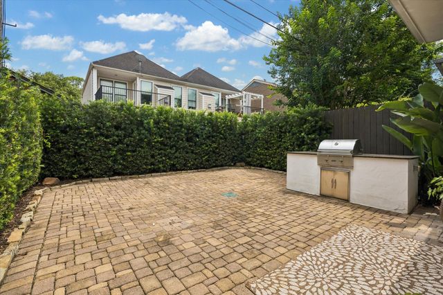 4517 Rose Street, Houston, TX 77007