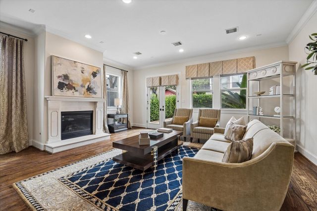 4517 Rose Street, Houston, TX 77007