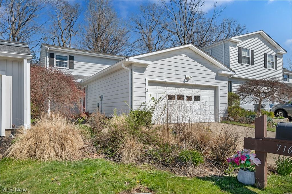7161 Windmill Lane, Mentor, OH 44060