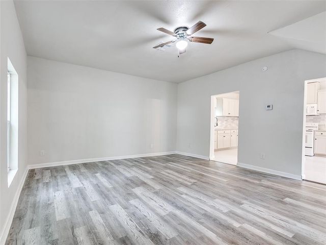 925 N Park Avenue, Shawnee, OK 74801