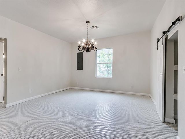 925 N Park Avenue, Shawnee, OK 74801