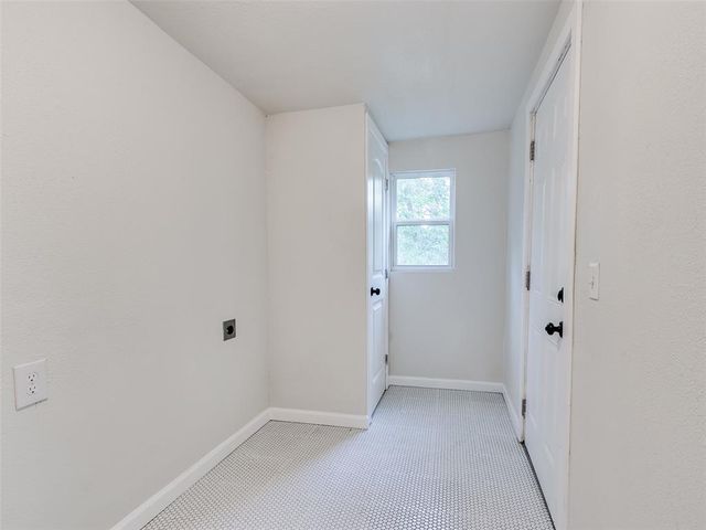 925 N Park Avenue, Shawnee, OK 74801