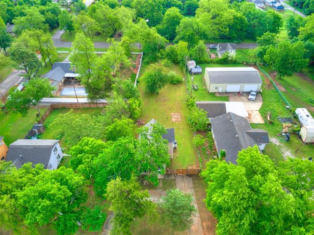 925 N Park Avenue, Shawnee, OK 74801