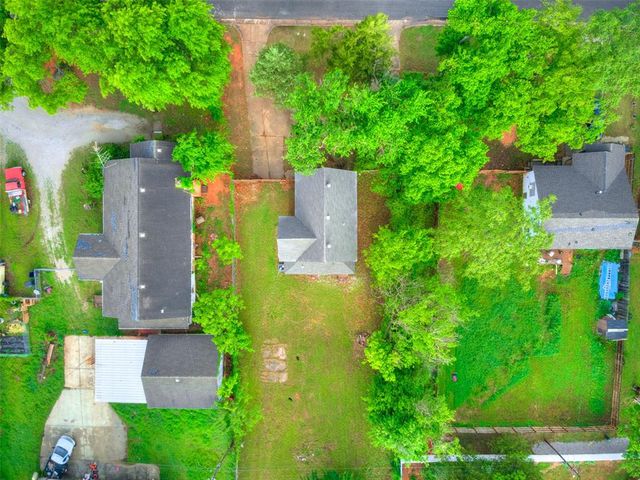 925 N Park Avenue, Shawnee, OK 74801