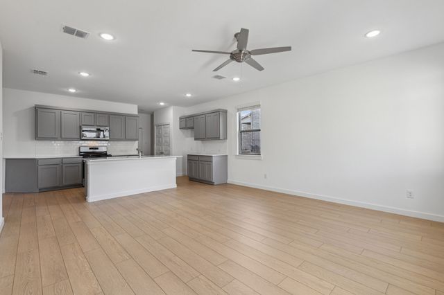 2486 Adenmore Lane, Forney, TX 75126