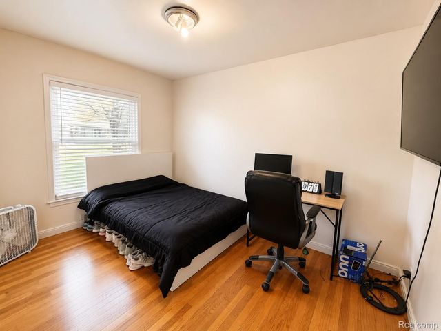 20924 Bon Brae Street, St. Clair Shores, MI 48081