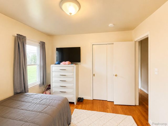 20924 Bon Brae Street, St. Clair Shores, MI 48081