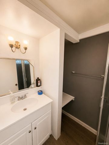20924 Bon Brae Street, St. Clair Shores, MI 48081