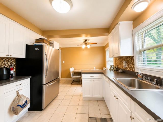 20924 Bon Brae Street, St. Clair Shores, MI 48081